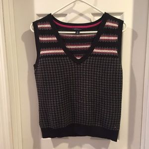 Tommy Hilfiger Sleeveless Houndstooth Sweater Vest